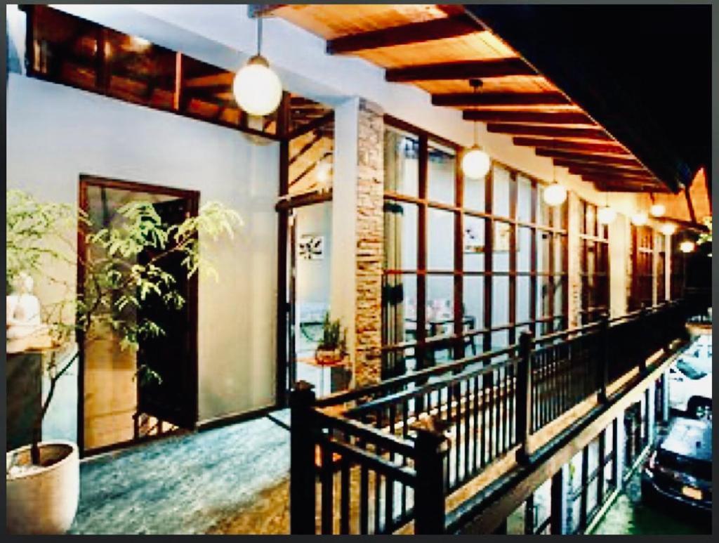 Amanzi Residence Канди Екстериор снимка